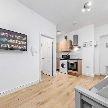 Canary Wharf Apartments Лондон Екстер'єр фото