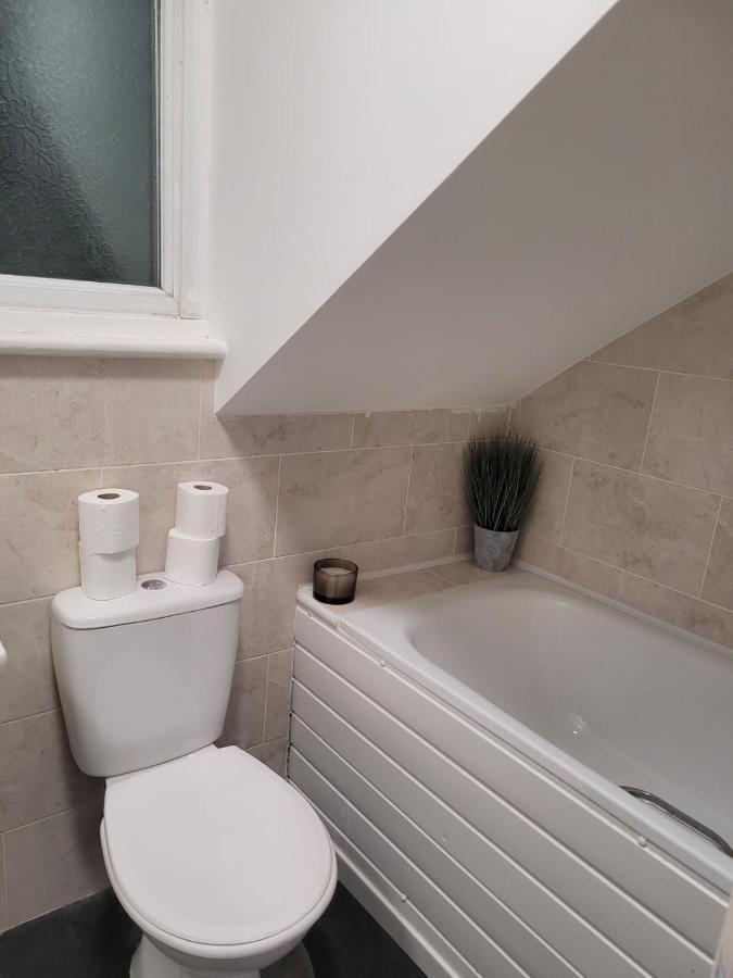 Canary Wharf Apartments Лондон Екстер'єр фото