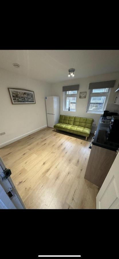 Canary Wharf Apartments Лондон Екстер'єр фото
