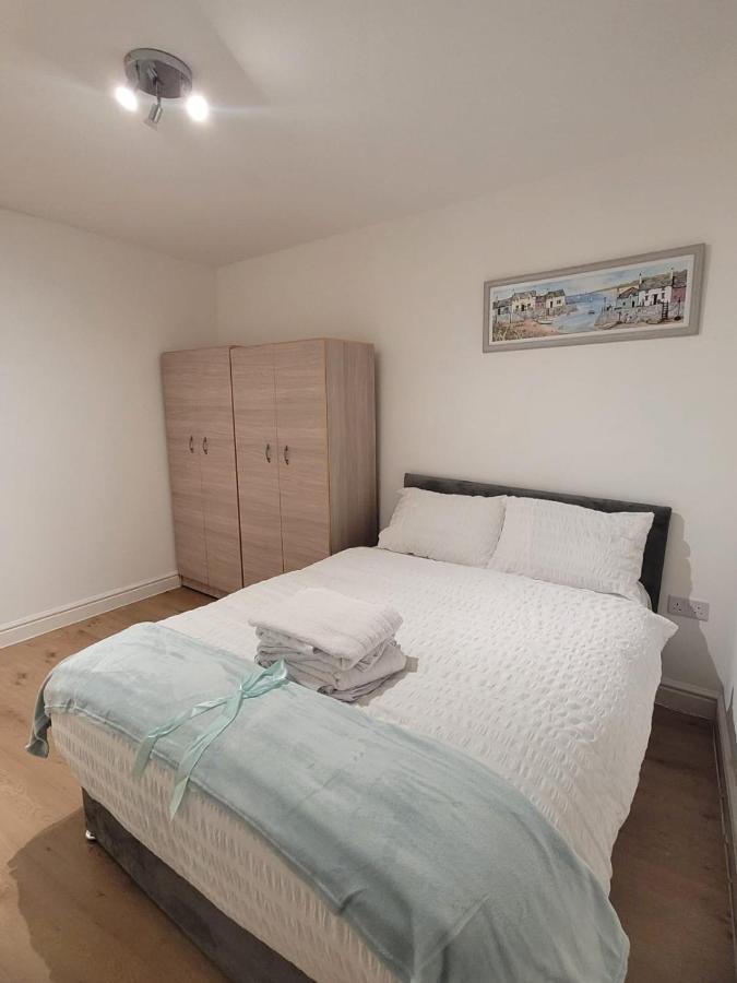 Canary Wharf Apartments Лондон Екстер'єр фото